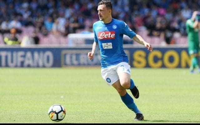 ナポリのマリオ・ルイがお手本のような直接FKを見せつける【ビューティフル・フリーキック】