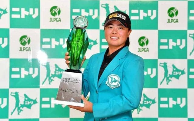 19歳笹生優花、フィリピンで注目度上昇　2戦連続Vに地元紙「凄まじい落ち着きだった」