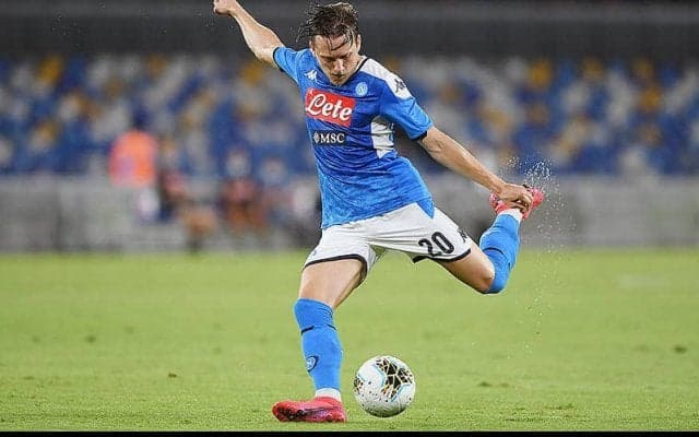 ナポリ、主力MFジエリンスキが2024年までの新契約にサイン!