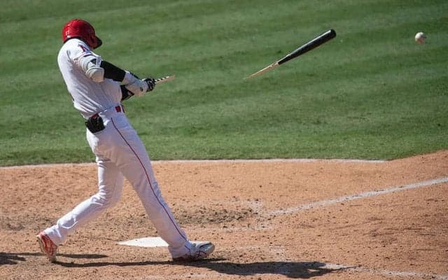 【MLB】大谷翔平、バットを折りながらも代打右前打　“苦戦”ゴンザレス撃ちで380日ぶりの代打安打