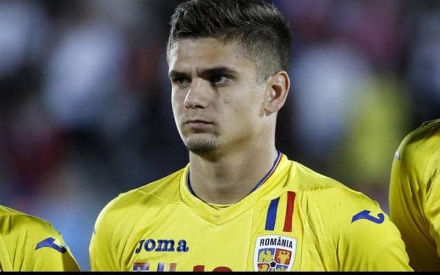 カリアリ、アヤックスのルーマニア代表MFマリンを獲得