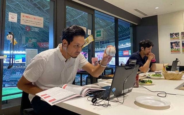 鷹が提供する新たな“野球観戦”の形　「タカガール・デー」の裏で行われた新施策とは？