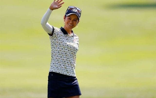 宮里藍、引退から3年も“美スイング”健在　ファン注目「現役時代と変わらない」