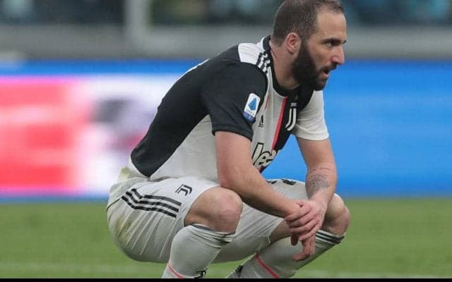 ユベントスで戦力外のイグアイン、代理人が明言「イタリアではプレーしない」