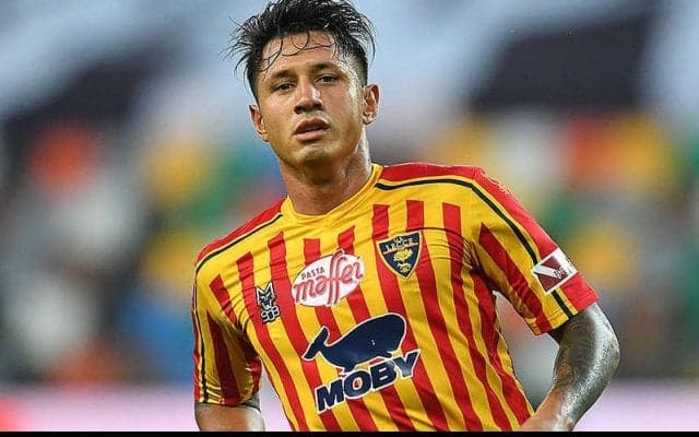 ベネヴェント、ジェノアから元イタリア代表FWラパドゥーラを獲得! 今夏4人目の補強に