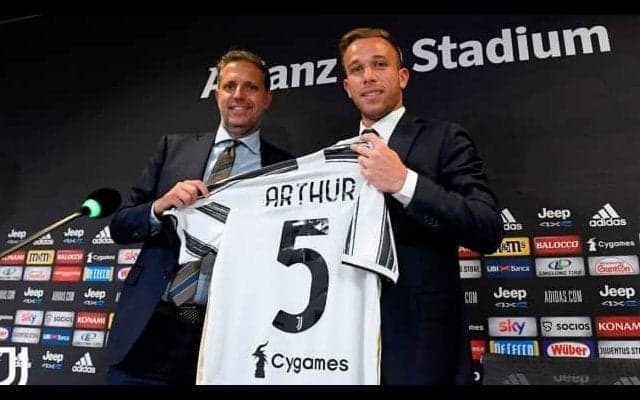 ユーヴェ加入のアルトゥール「ロナウドとプレーすることは夢」