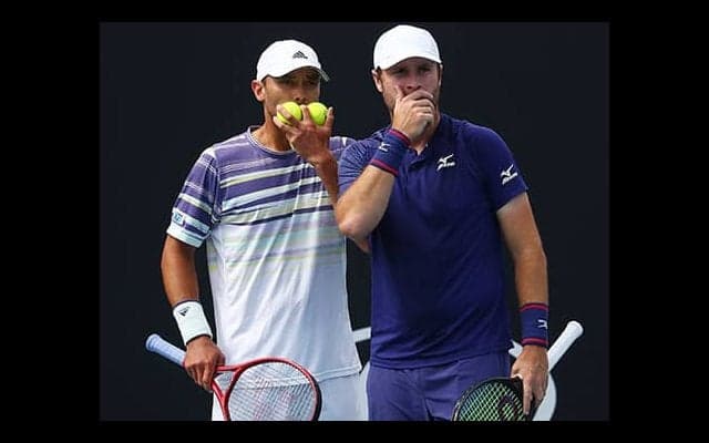  マクラクラン組ら 複初戦敗退 