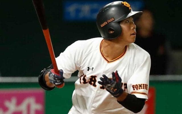 巨人・松原聖弥がプロ1号3ラン　アピール続ける“育成の星”が右翼席中段へ特大弾
