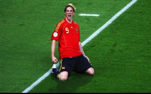10年ぶりにドイツとスペインが激突！ ユーロ2008決勝で決めたフェルナンド・トーレスの決勝ゴールを覚えている？