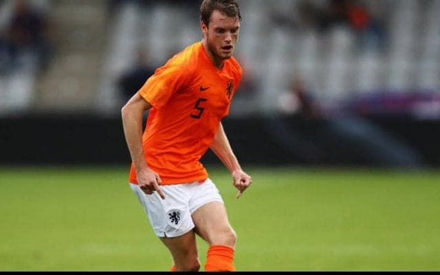 AZで菅原由勢の同僚DFウーワイアンがウディネーゼに買取OP付きのレンタルで移籍