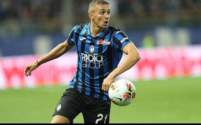 レスターが今夏1人目の補強、アタランタからベルギー代表DFカスターニュを獲得