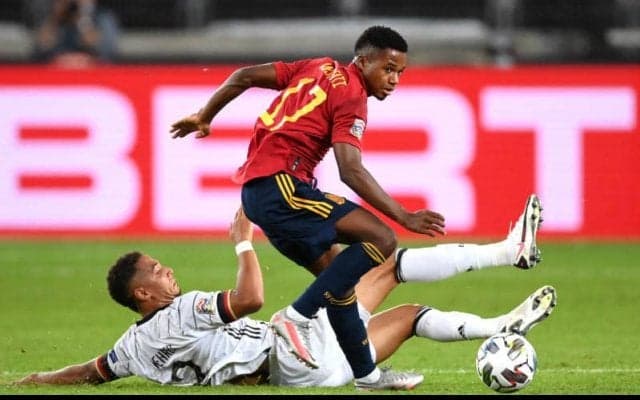 アンス・ファティがラ・ロハデビュー！ 史上2番目の若さに