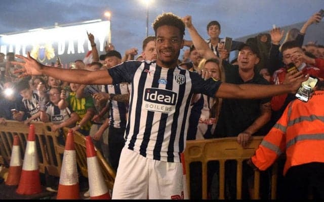 WBAが昇格に貢献したFWディアンガナをウェストハムから買い取り、5年契約を締結