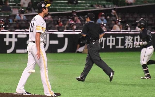 今年もロッテに苦戦するホークス　元コーチが原因に見るOBの存在とリードの偏り