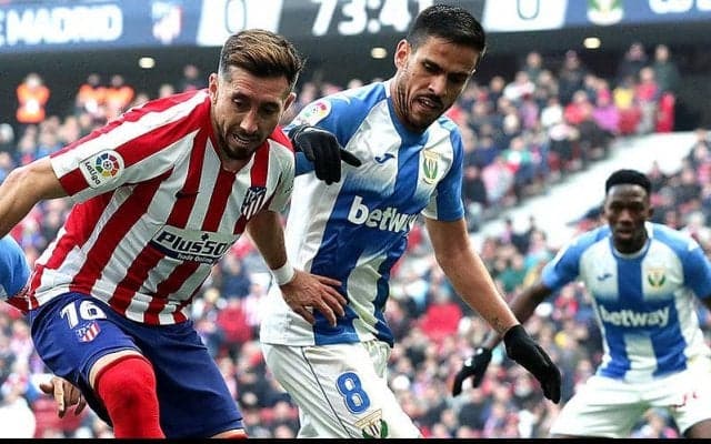 エイバル、ラ・リーガで200試合以上の出場経験を持つMFレシオをレンタルで獲得