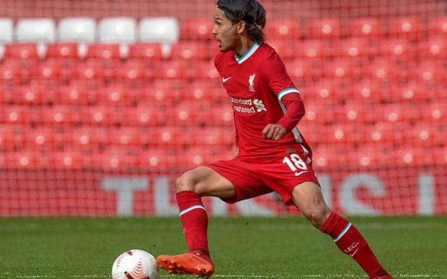 南野拓実の「サラーっぽい」2戦連続G　技ありの股抜きシュートに反響「うまいな」