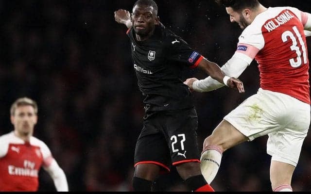 レンヌ、PSG関心の右SBアマリ・トラオレが契約延長!