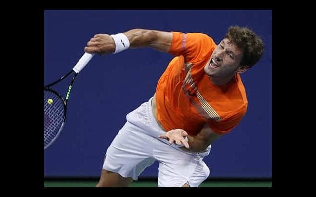  4時間の激闘制し3年ぶり4強 