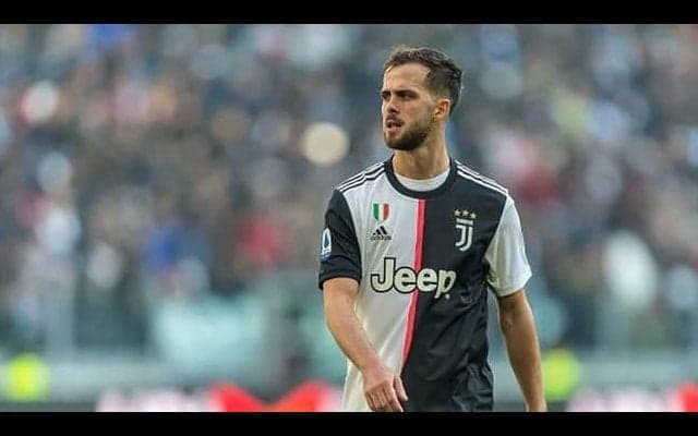 ピャニッチ、新型コロナ感染から無事に回復...バルサに合流へ