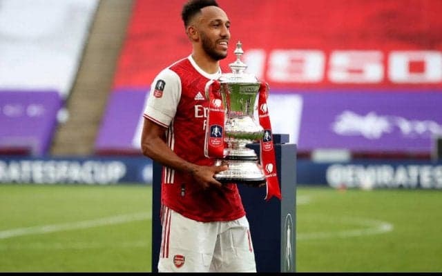 オーバメヤン、アーセナルと3年契約へ！ エジル超えの週給となる可能性も