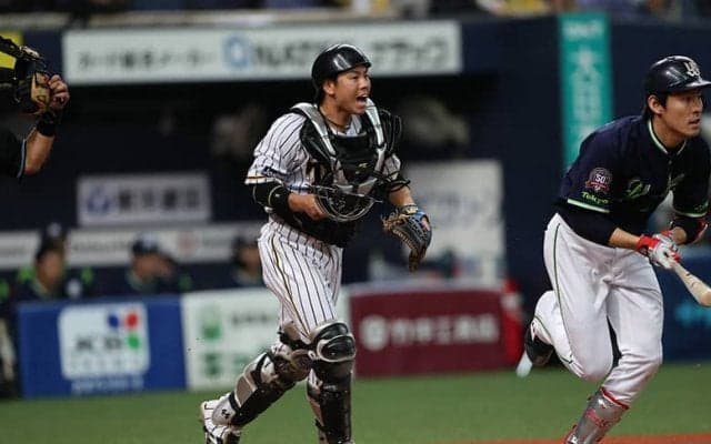 阪神・梅野隆太郎が「梅ちゃんバズーカ」の強肩と打撃でチームを引っ張る！