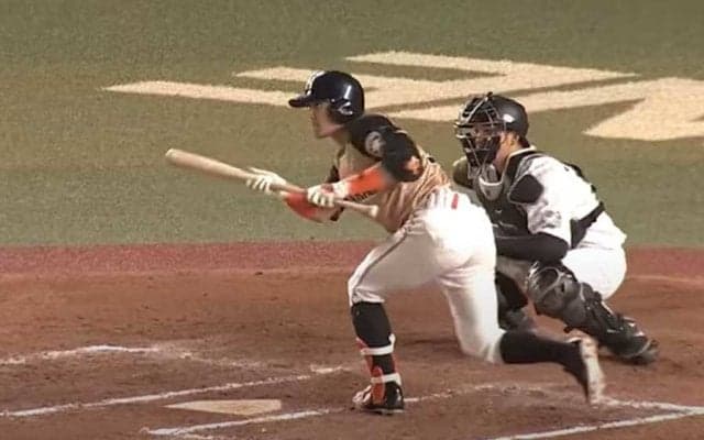 日ハム杉谷が絶妙バント　海外FA権取得もファン残留熱望「ハムの宝」「NPBに必要」