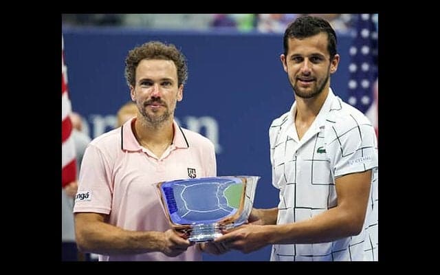  縮小開催の複、男子王者が決定 