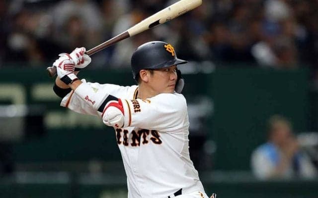 “アッという間”の逆方向弾　巨人坂本が原監督に捧げた弾丸決勝アーチにファン歓喜