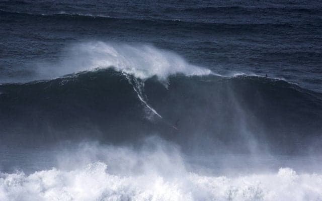 ブラジルの女性ビッグウェーブ・サーファー、マヤ・ガベイラが 『XXL Biggest Wave Award』を受賞。73.5フィートの大波に乗りギネス世界記録を樹立