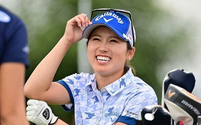 “プラチナ世代”西村優菜が単独首位浮上　小祝さくら、笹生優花が2打差4位で追走