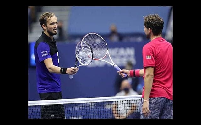  メドヴェデフ、ティームを称賛 