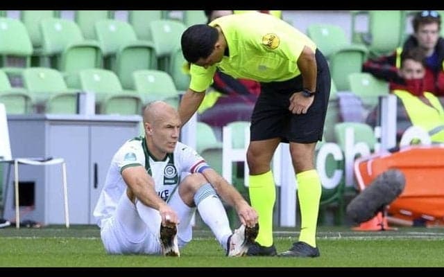 ロッベン、現役復帰後初の公式戦は無念の負傷交代