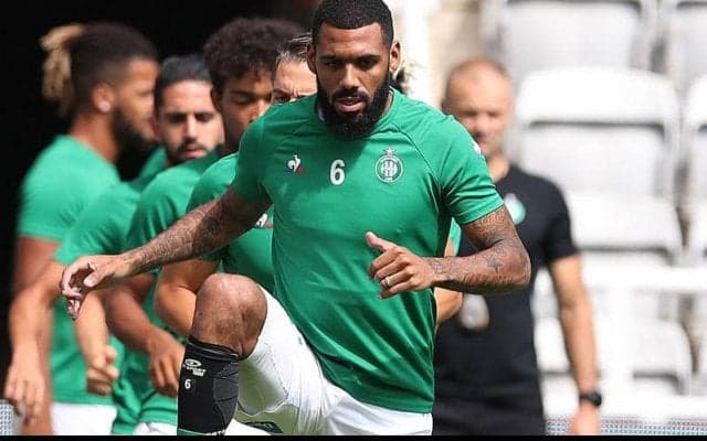 元フランス代表MFエムビラがオリンピアコスに完全移籍