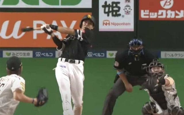 鷹・柳田のハム宮西撃ち豪快弾にファンは驚愕「普通じゃねぇよ笑」「びっくり」