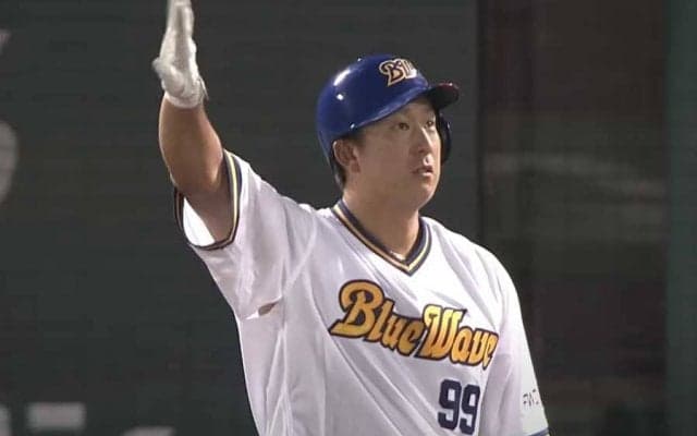 「恐ろしい飛距離」「ラオウの一撃」　オリ杉本、左翼ポール越える衝撃弾に辻コーチもKO