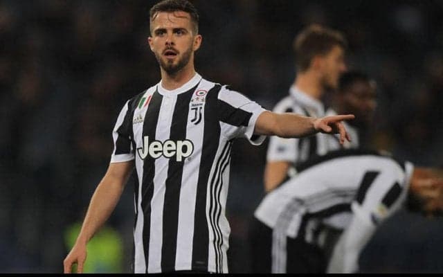 バルセロナでもそのプレースキックが武器となる！相手GKも呆然となるピャニッチの完璧FK【ビューティフル・フリーキック】