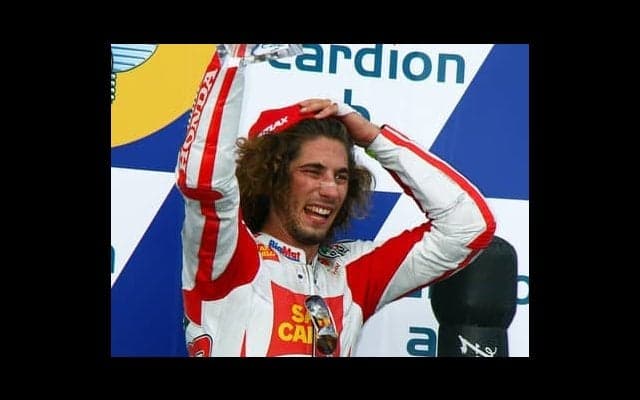 ロッシの後輩、シモンチェリの短過ぎた生涯。遺志を継ぐ日本人がいる