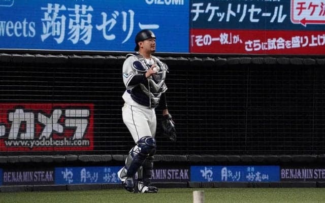 西武・森が痛恨連続エラーで大敗　辻監督は我慢「他の捕手使うのは簡単」