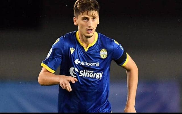 ローマ、ヴェローナの逸材CBクンブラを獲得!