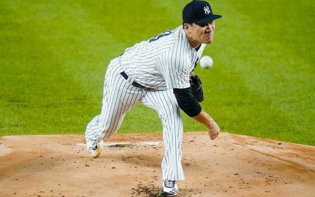 田中将大、MLBタイ記録1イニング5発の味方打線に驚き　「またホームランだ」「マジかよっ」