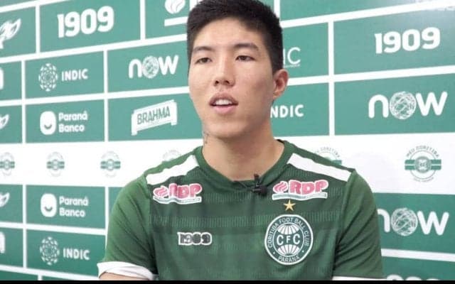 「日本でプレーしたい」20歳のブラジル人“カズ”、横浜FC“キング・カズ”との意外な関係