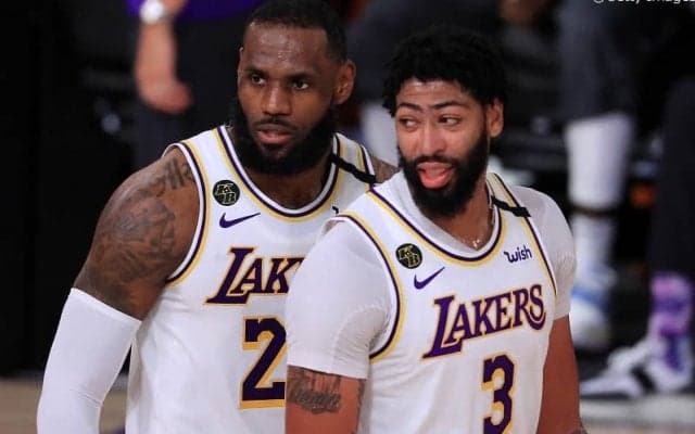 レブロンがナゲッツの大黒柱ヨキッチを称賛「チームのベストプレーヤーというのは…」