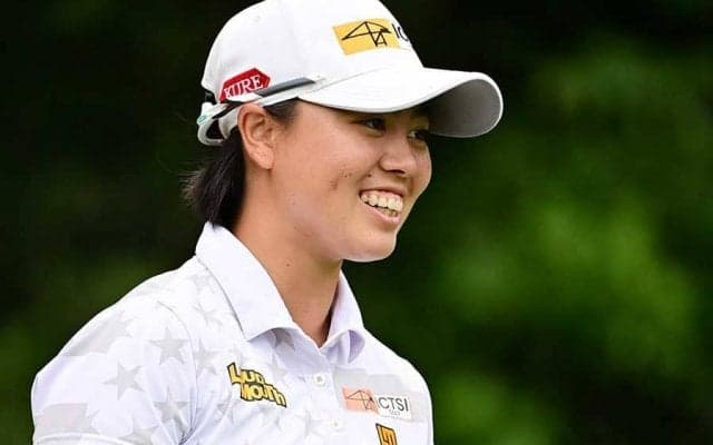 19歳笹生優花は4アンダー10位　同組の上田桃子から刺激「我慢するゴルフがすごい」