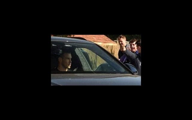 トッテナム加入目前のベイル 負傷を抱えてロンドンに到着