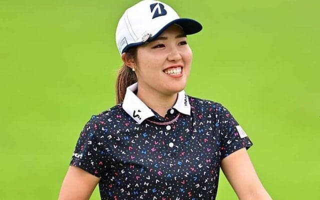 20歳古江彩佳、「67」で首位浮上　“プラチナ世代”プロ初Vへ「楽しむのが一番大事」