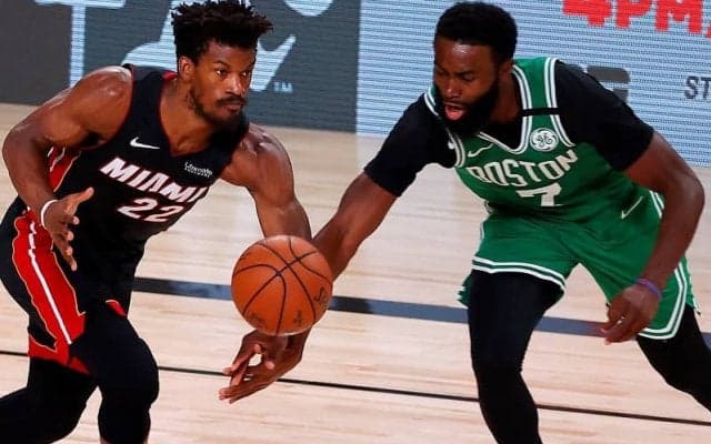 ブラウンら4選手が20得点以上を記録したセルティックスがヒートからシリーズ初勝利