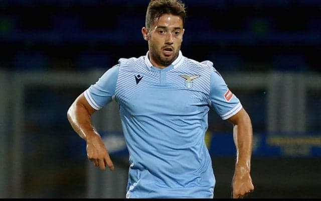 オサスナがラツィオのMFホニーを買取OP付きのレンタル移籍で獲得