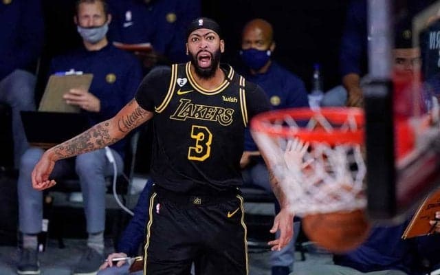 【NBA】決勝ブザービーターのデービスが「コービー！」と叫んでいた　試合後に語った理由とは
