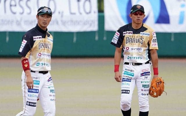 川崎宗則＆西岡剛、二遊間復活に「感動」「ホッとした」　BC栃木で勝利貢献