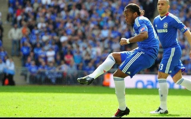 “決勝男”ドログバがFAカップ決勝の舞台で決めた意外性満点の直接FK【ビューティフル・フリーキック】